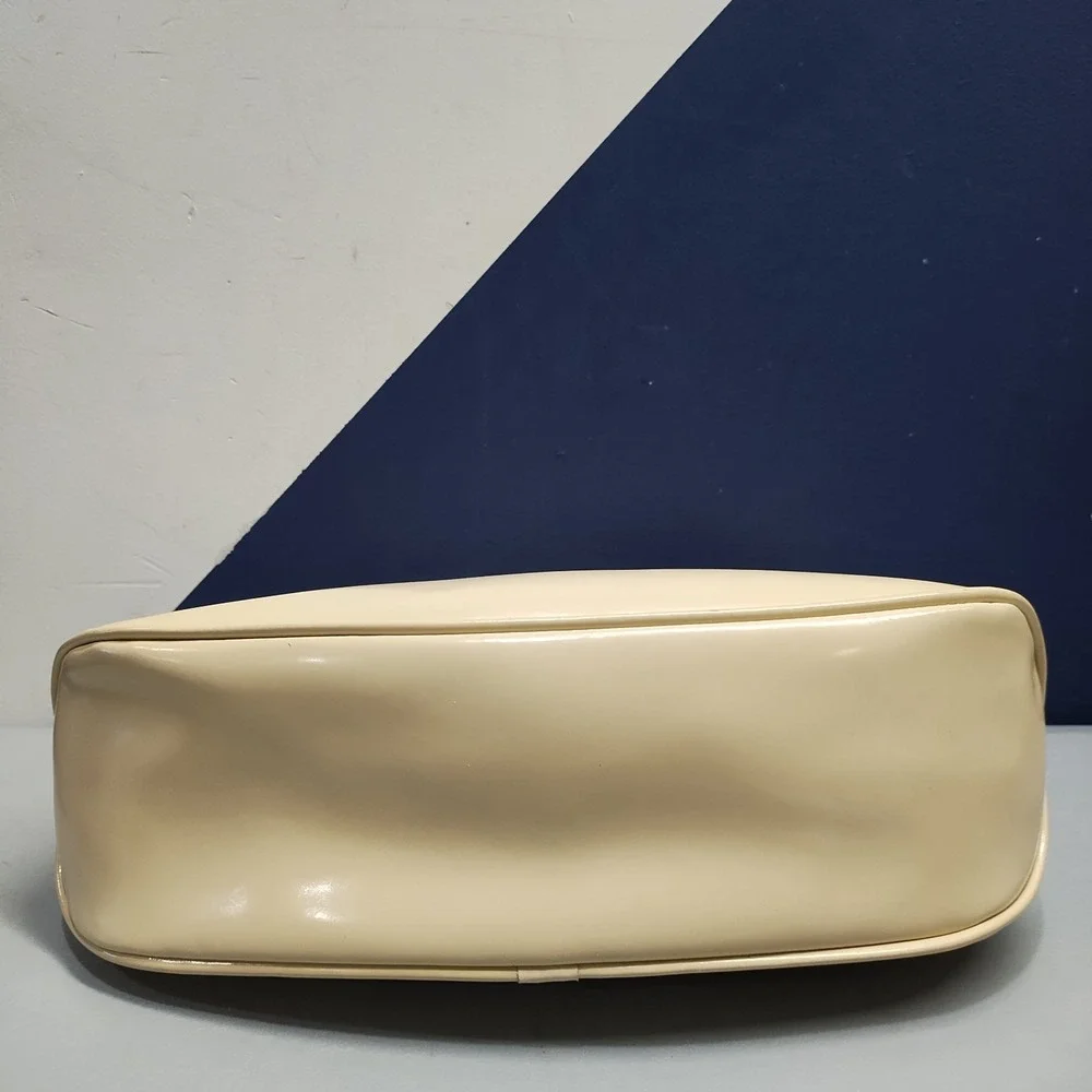 Red Wall Clutch Purse Womens Tan Patent Leather Inner Zip Pocket Flap Design